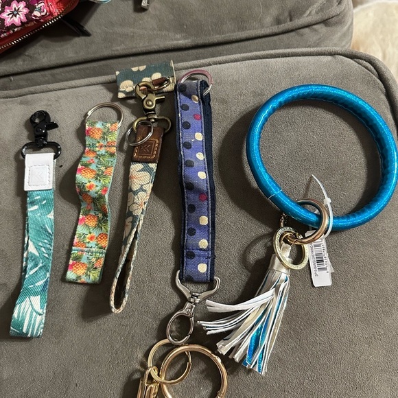 Multiple keychains - Picture 1 of 1